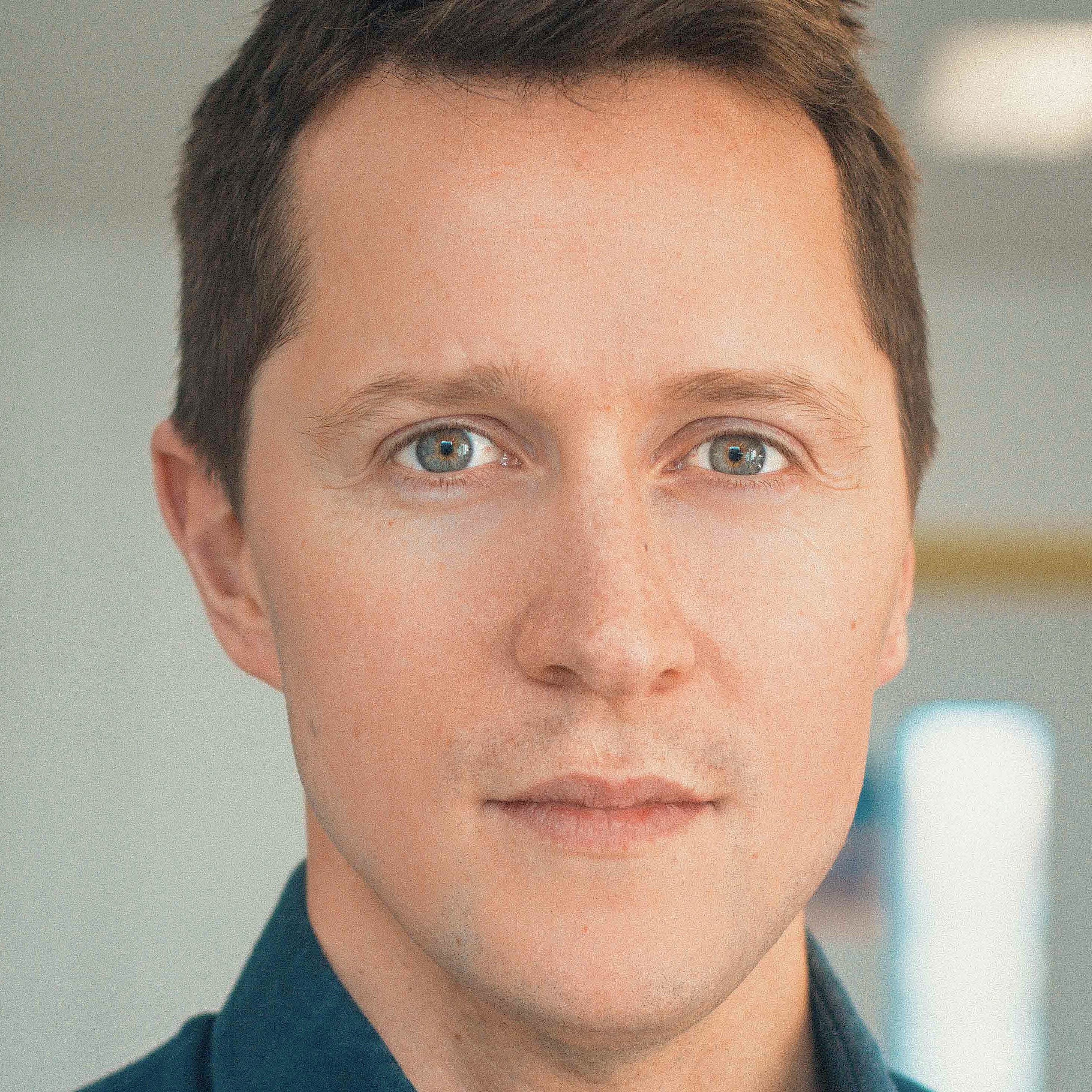 Tom hooper pic copy